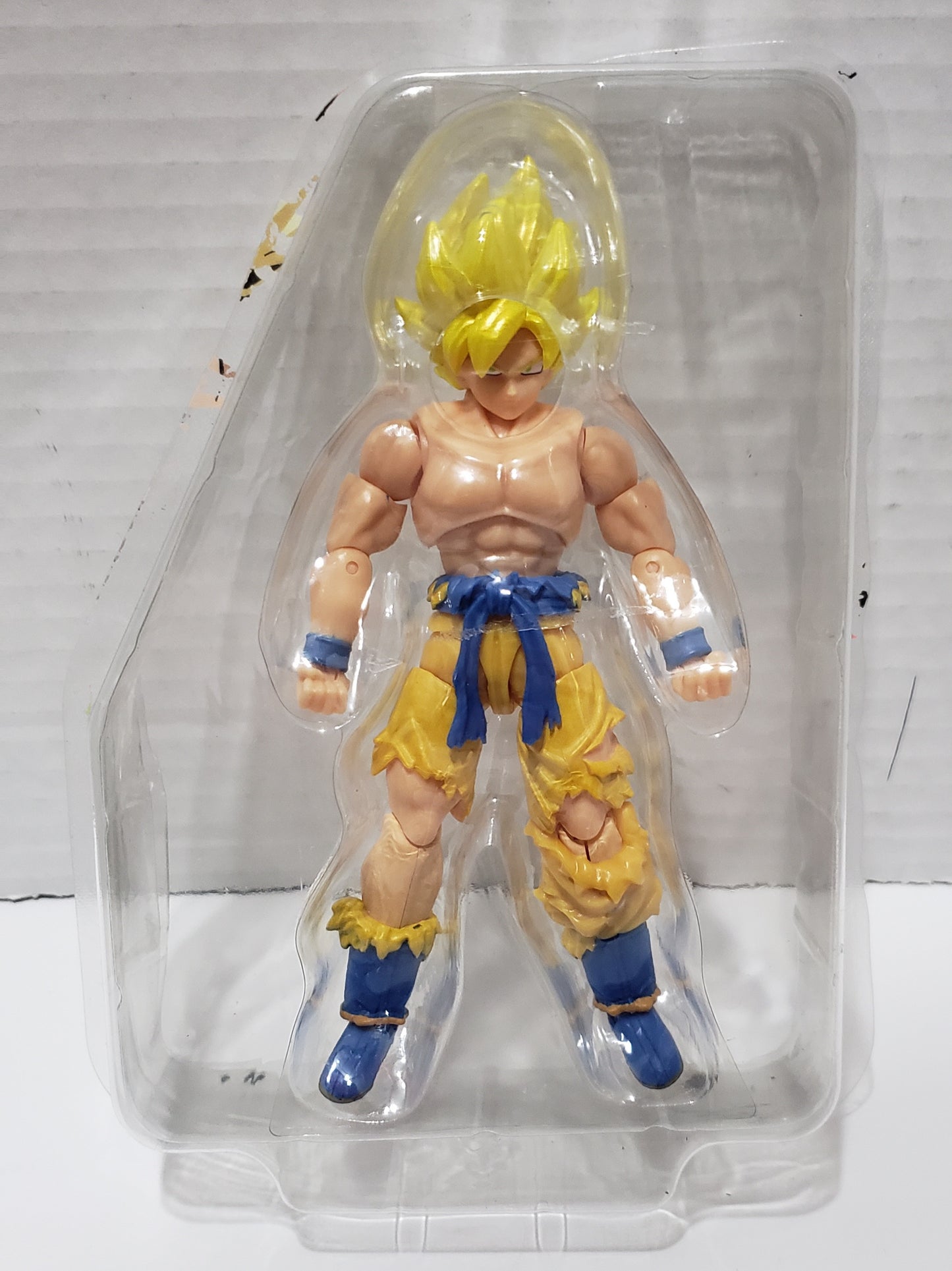 Dragon Ball Z Super Saiyan Son Goku Action Figure
