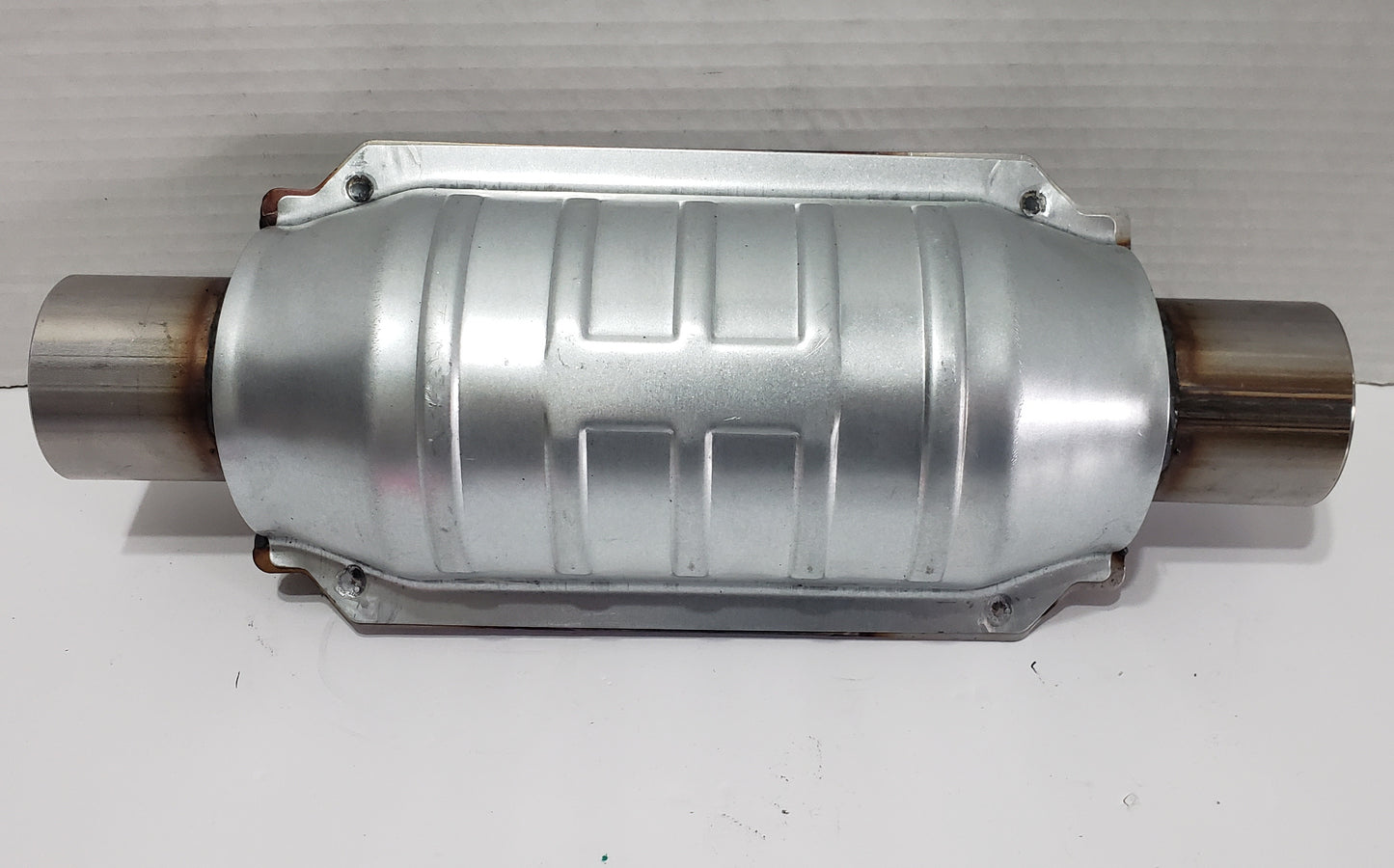 AUTOSAVER88 ATCC0016 2" Inlet/Outlet Universal Catalytic Converter with Heat Shield