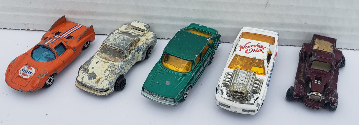 Hot Wheels Speed Racer Case with 5 Cars