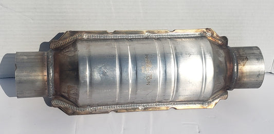 MagnaFlow 99306HM Universal Catalytic Converter (Non CARB compliant)