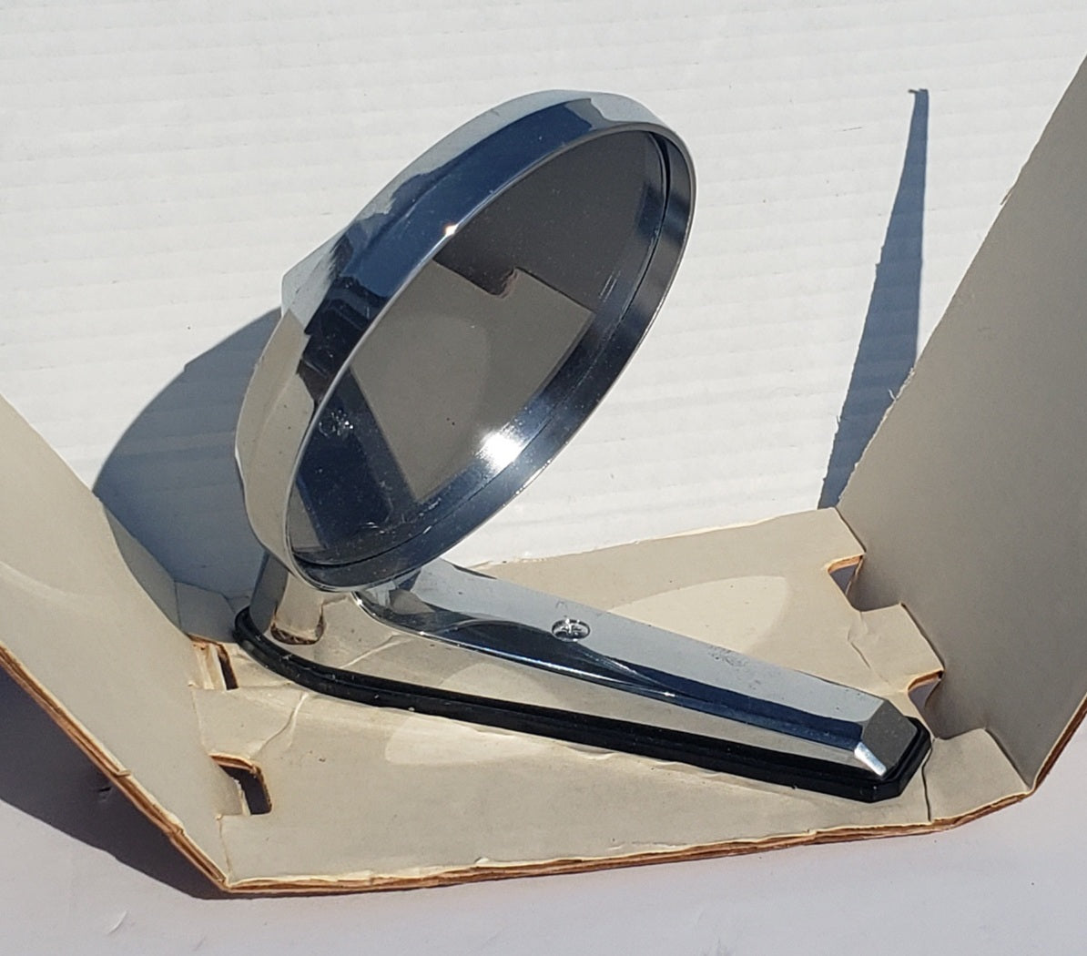 Roberk Replacement Auto Mirror No. 332 - Vintage