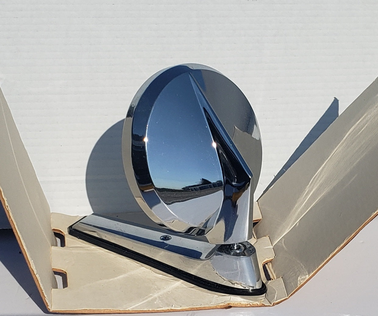 Roberk Replacement Auto Mirror No. 332 - Vintage