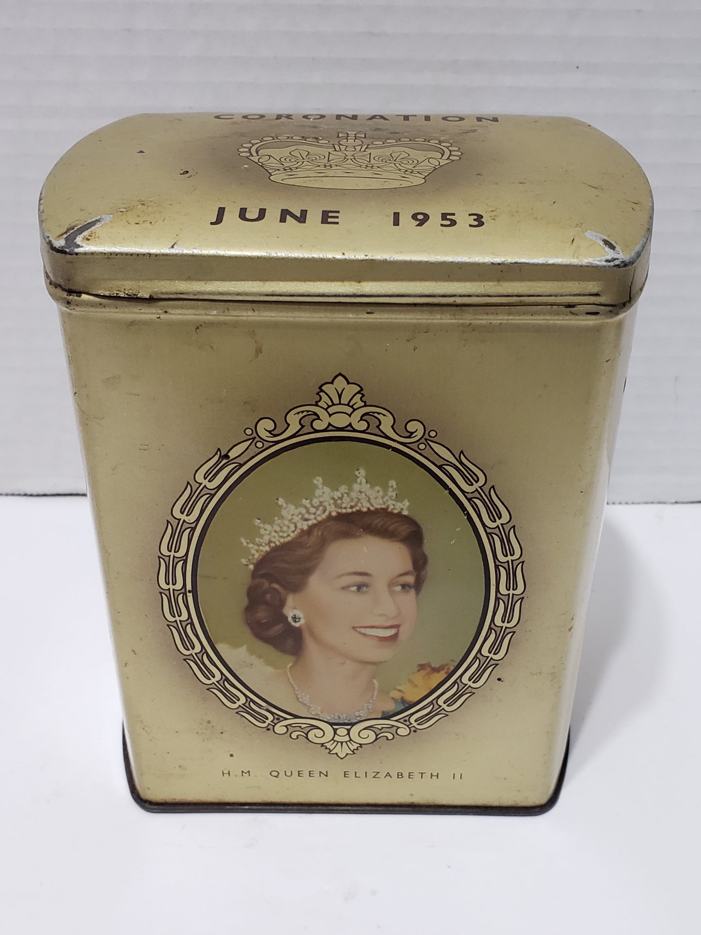 Queen Elizabeth II Coronation Tin