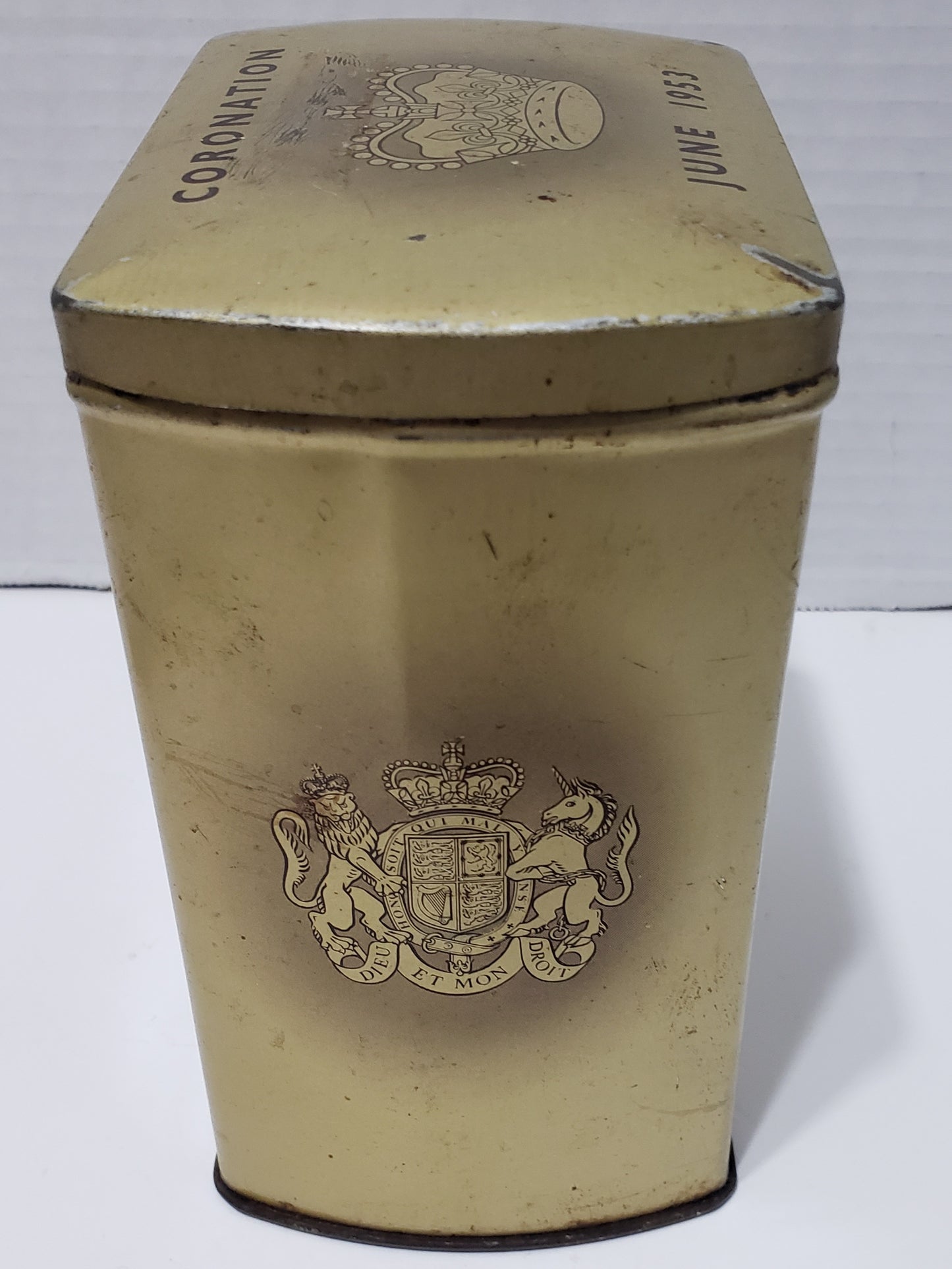 Queen Elizabeth II Coronation Tin
