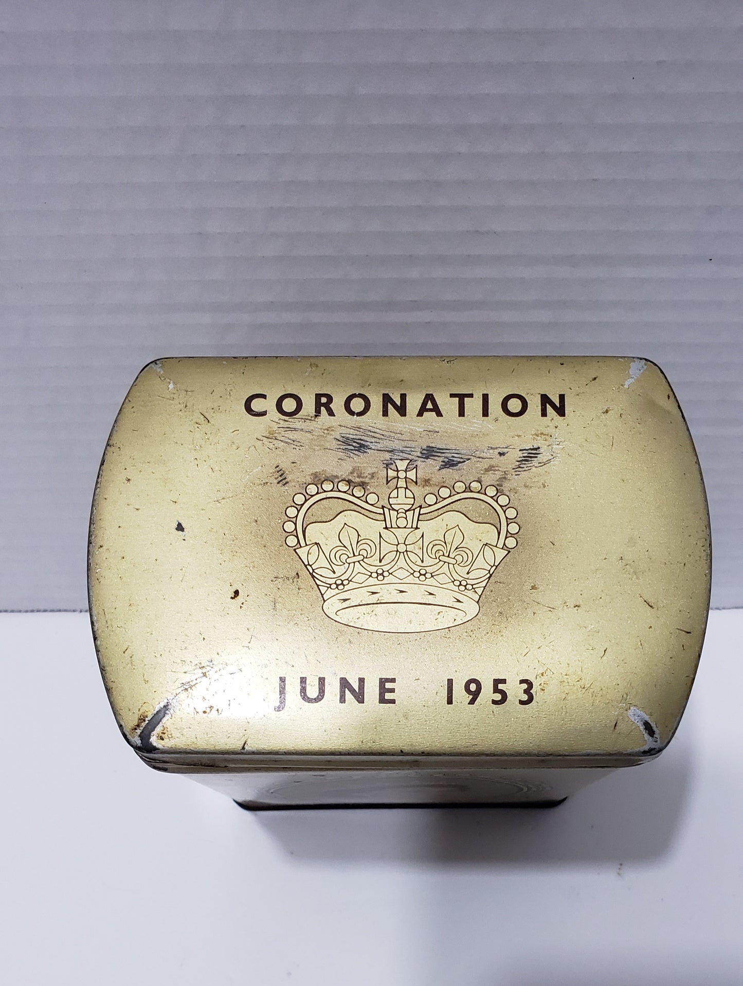 Queen Elizabeth II Coronation Tin