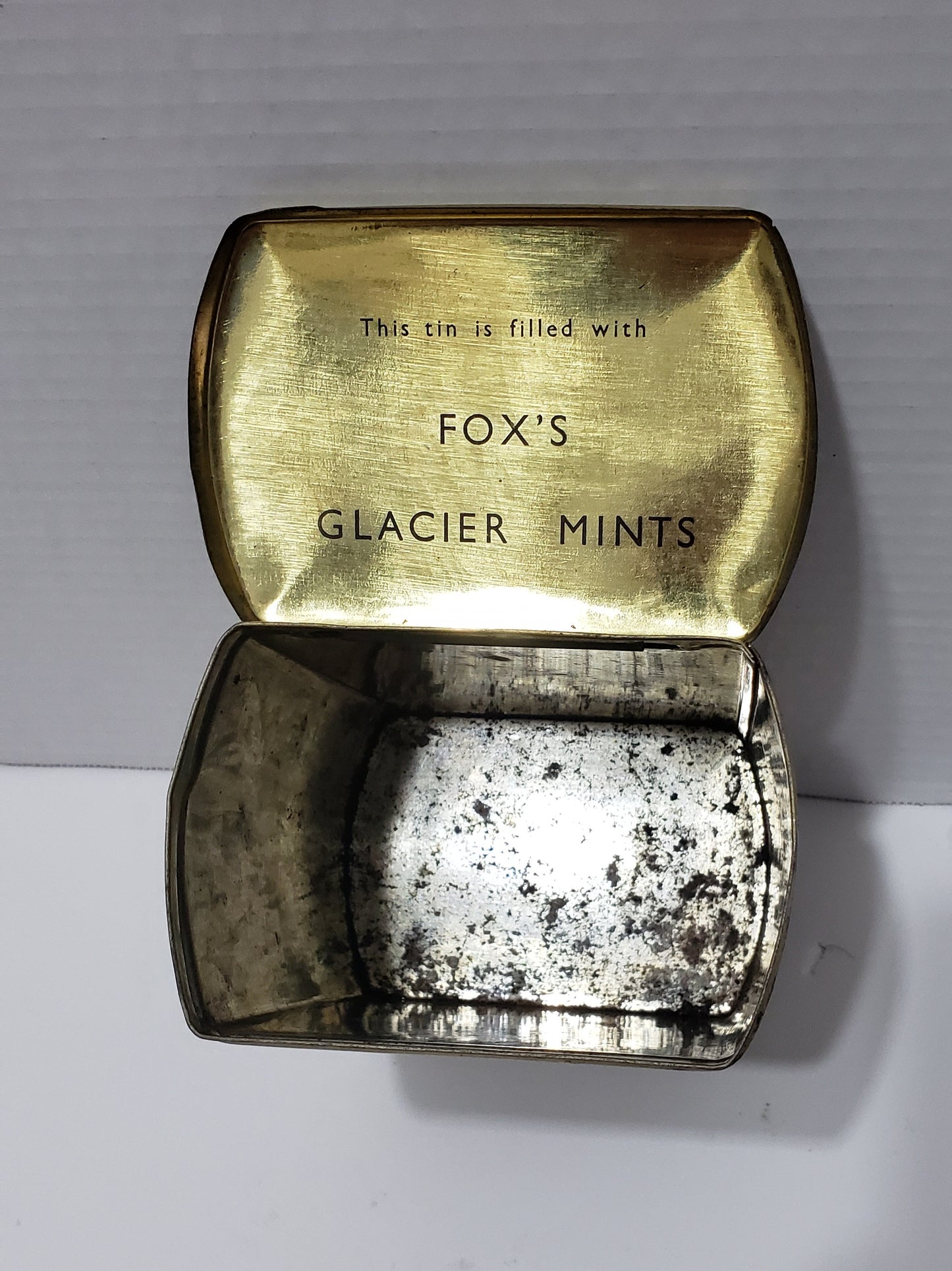 Queen Elizabeth II Coronation Tin