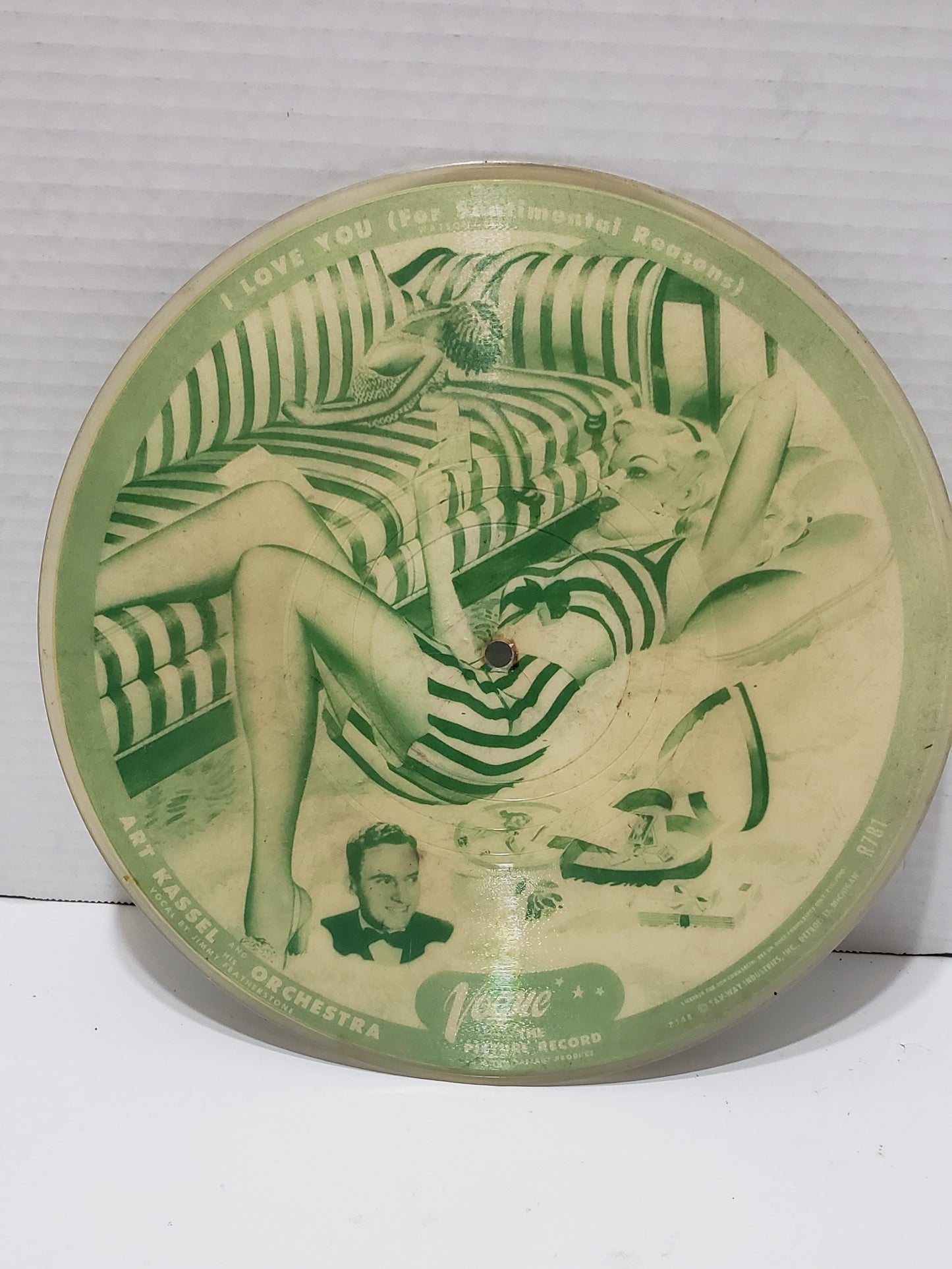 Vogue The Picture Record, Je t'aime (pour des raisons sentimentales) et Tôt ou tard