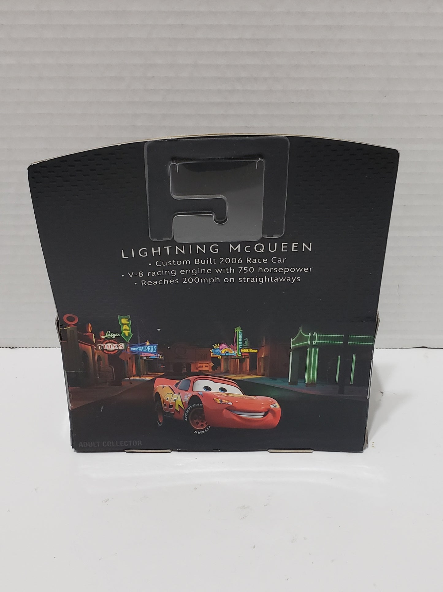 CARS Diecast Vehicle, Precision Series - LIGHTNING McQUEEN