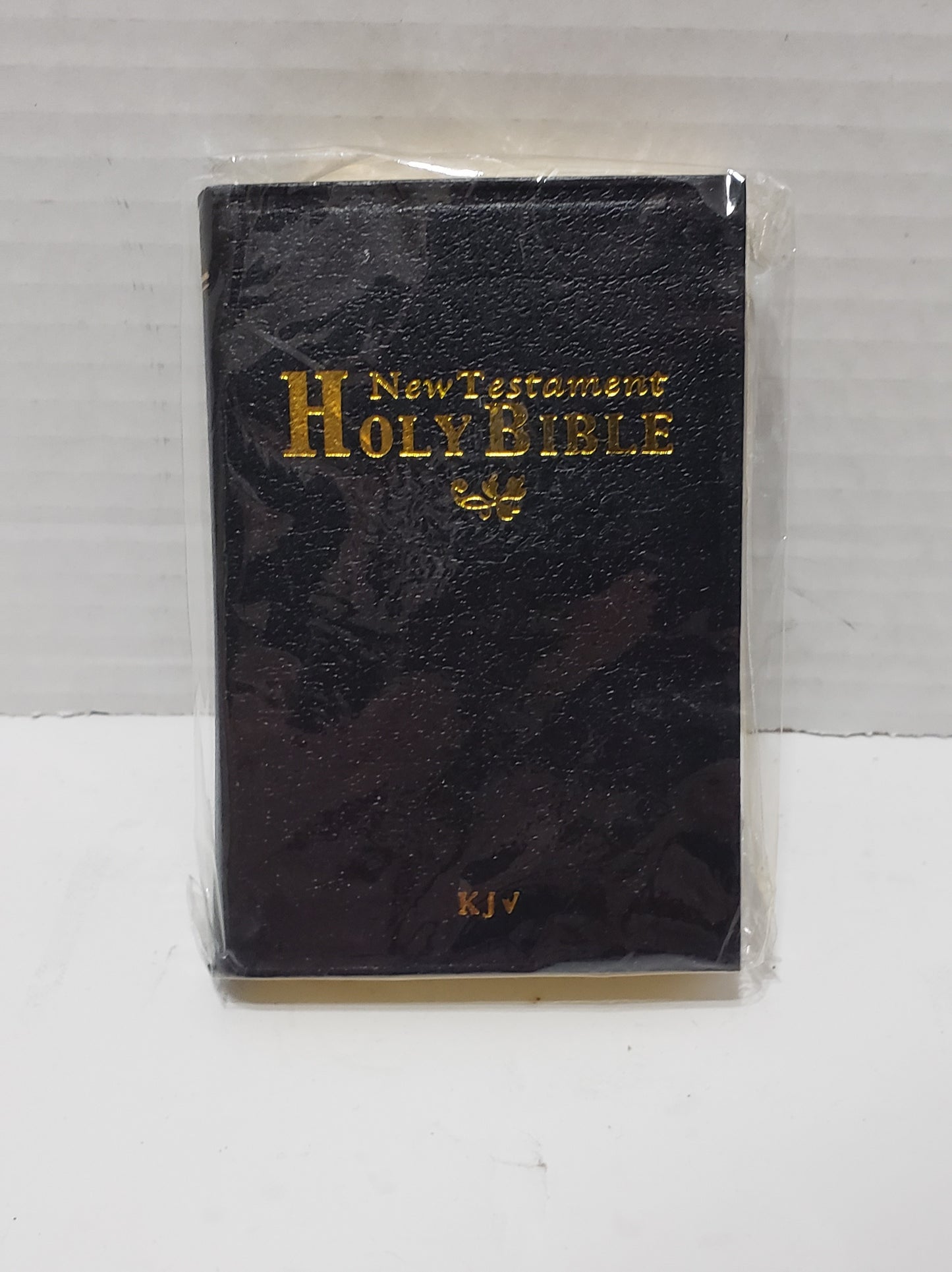 Holy Bible New Testament Pocket Bible - Paperback - Black