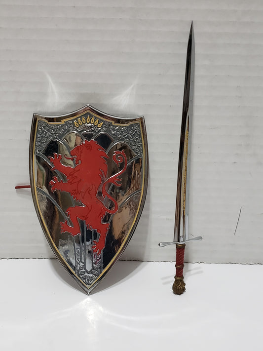Chronicles Of Narnia: Peter's Christmas Gift Replica - Sword & Shield