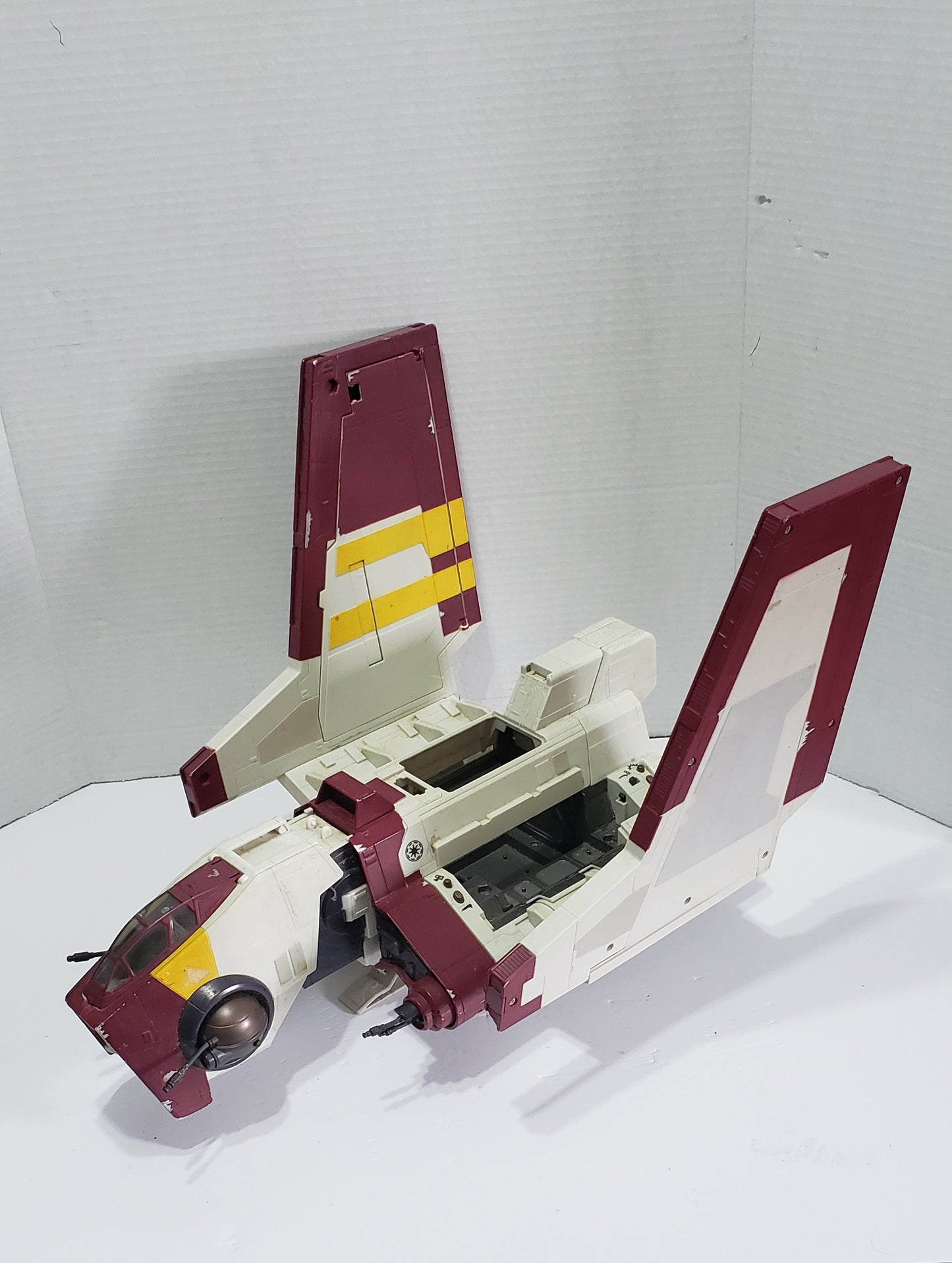 Star Wars Clone Wars Republic Attack Shuttle - 2010