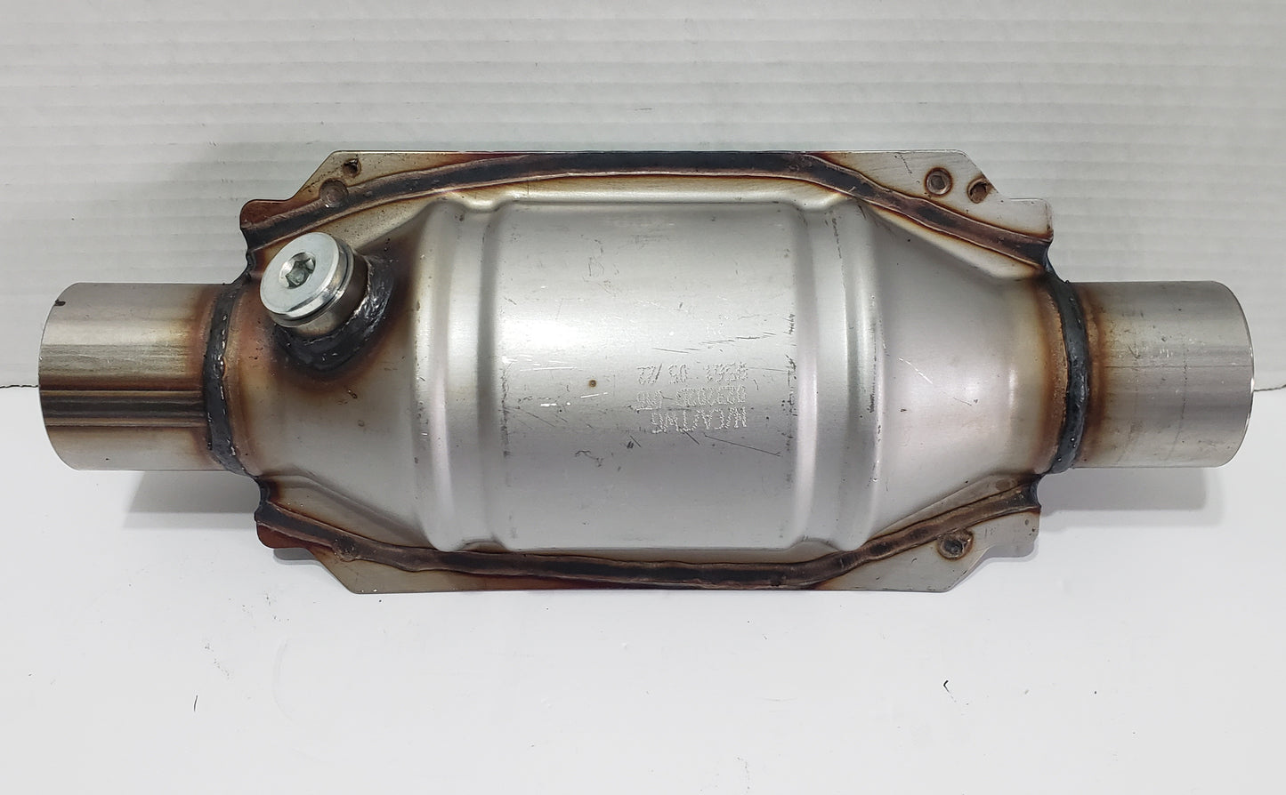 AUTOSAVER88 ATCC0016 2" Inlet/Outlet Universal Catalytic Converter with Heat Shield