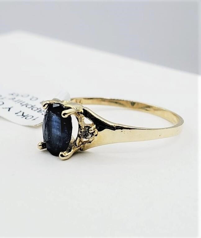 Yellow Gold & Natural Sapphire Ring with Diamonds - 10KT